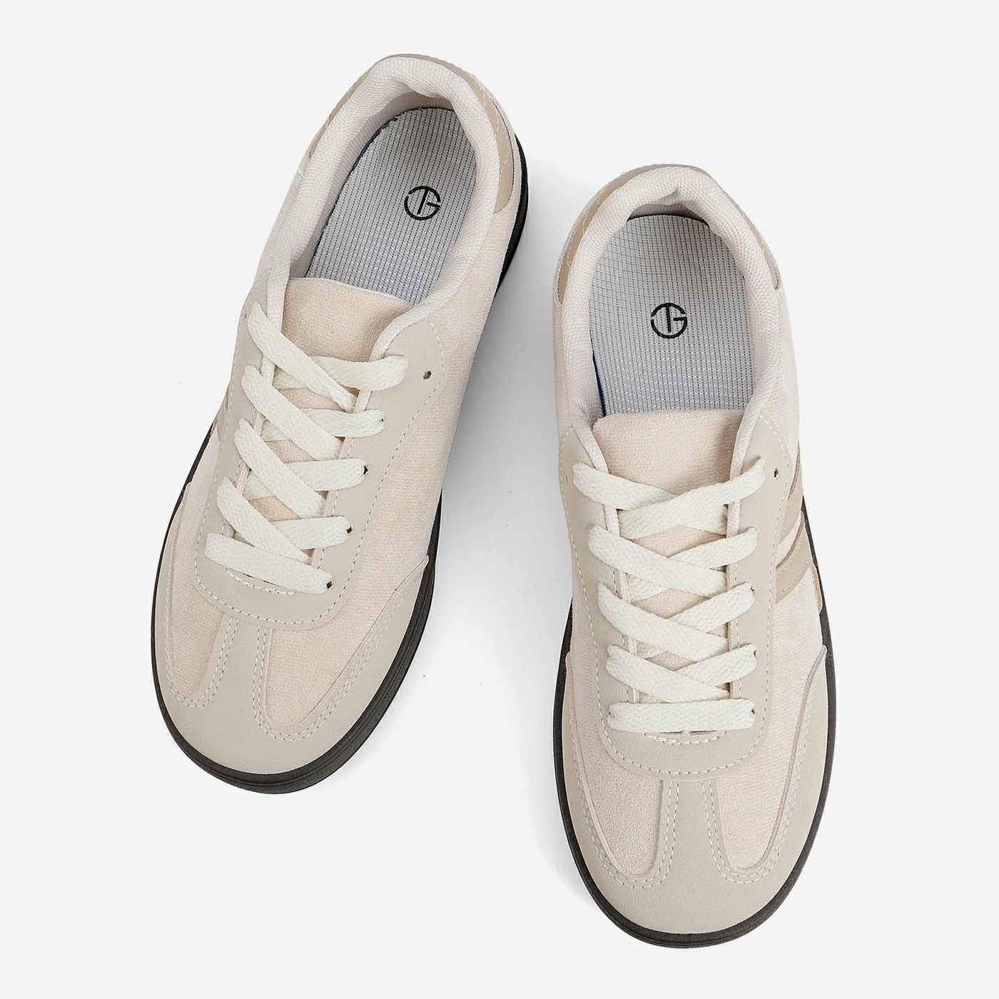 סניקרס/ספורט בז 40