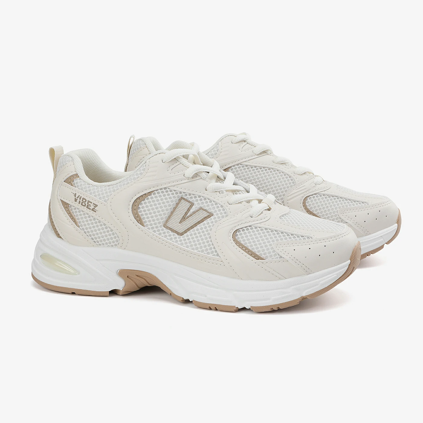 סניקרס/ספורט בז 38