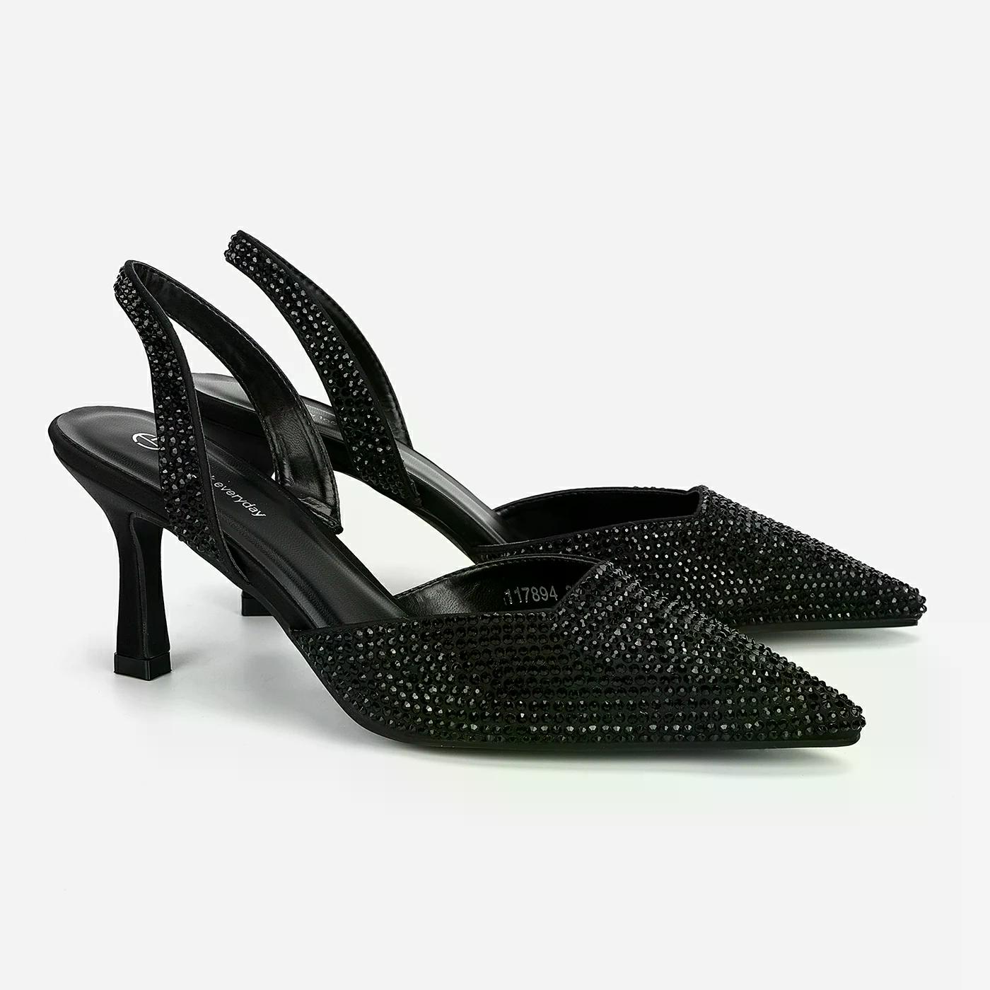 נעל עקב שחור 39