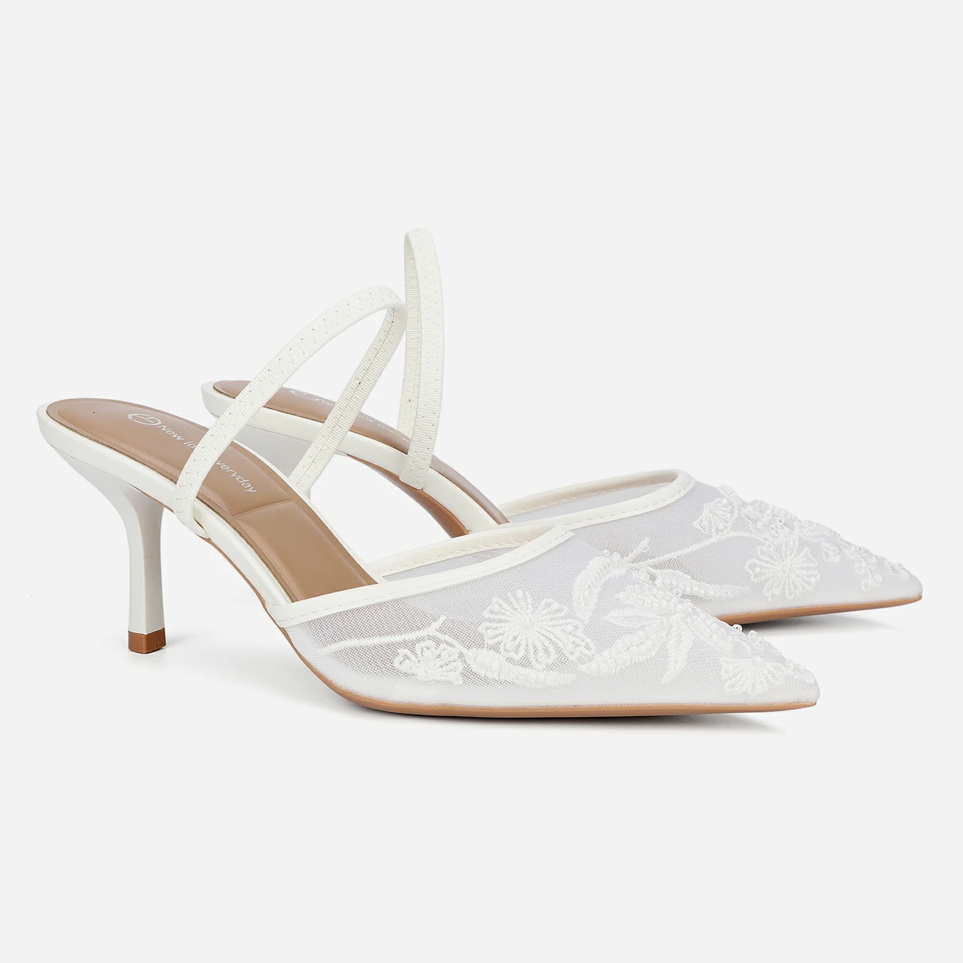 נעל עקב לבן 38