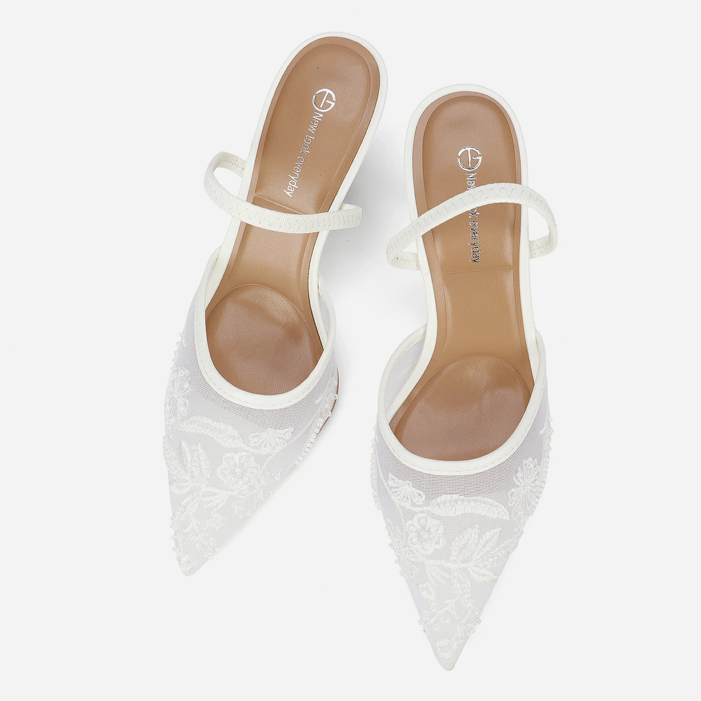 נעל עקב לבן 38