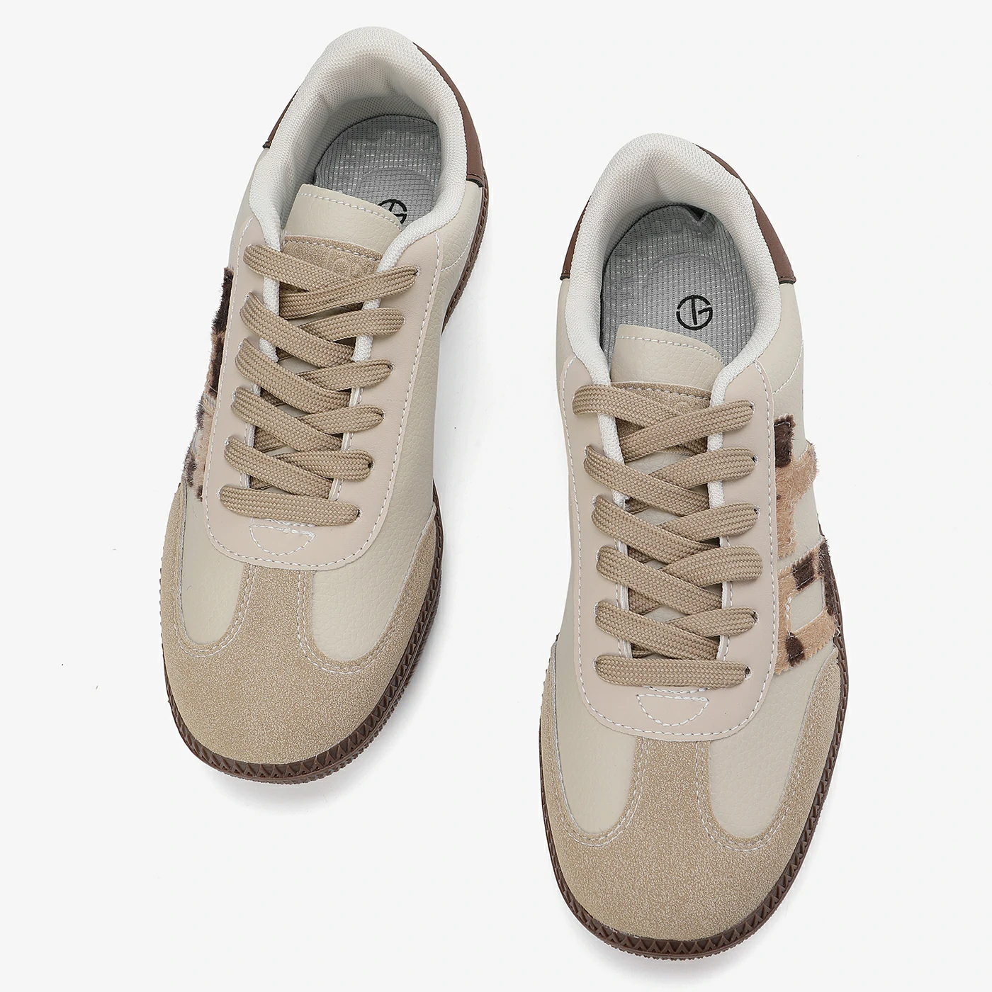 סניקרס/ספורט בז 38