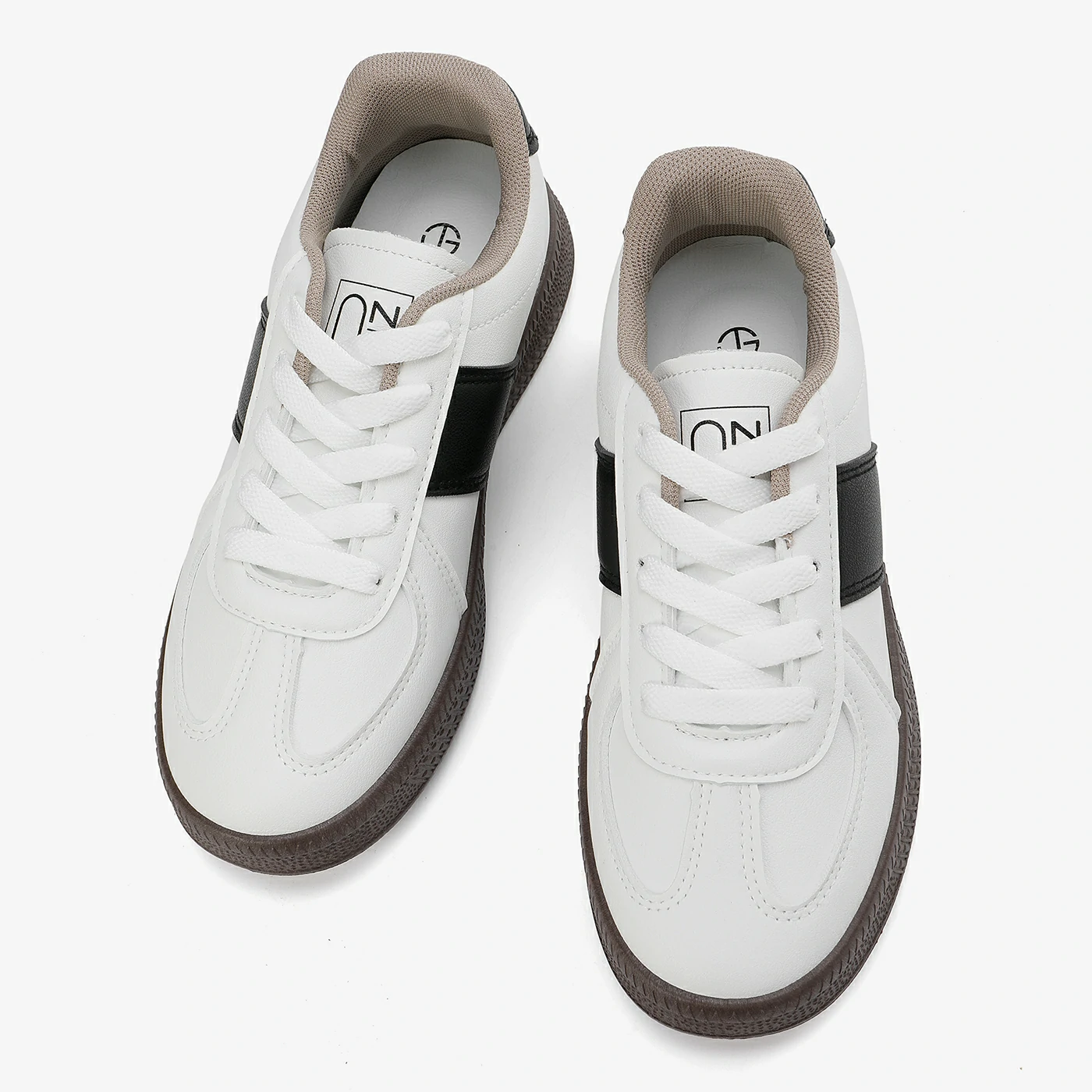 סניקרס/ספורט לבן 40