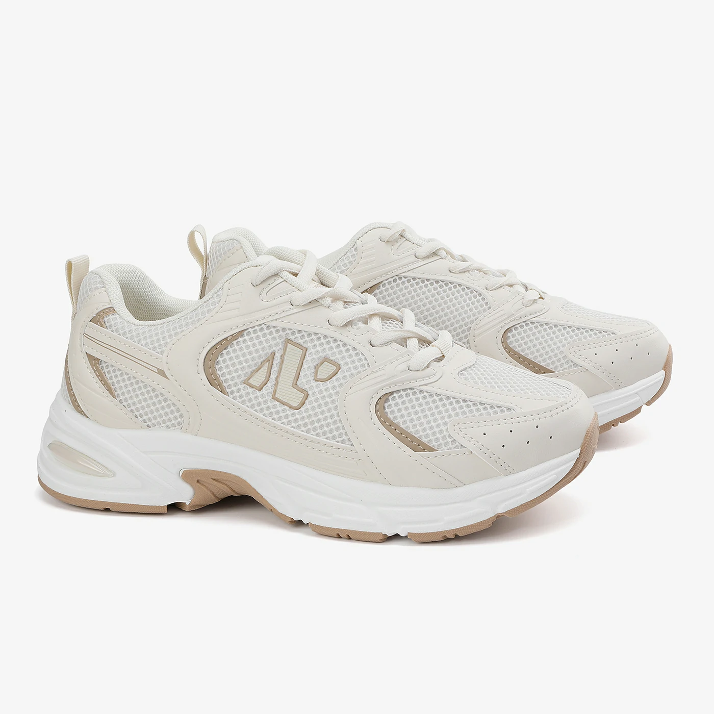 סניקרס/ספורט בז 38