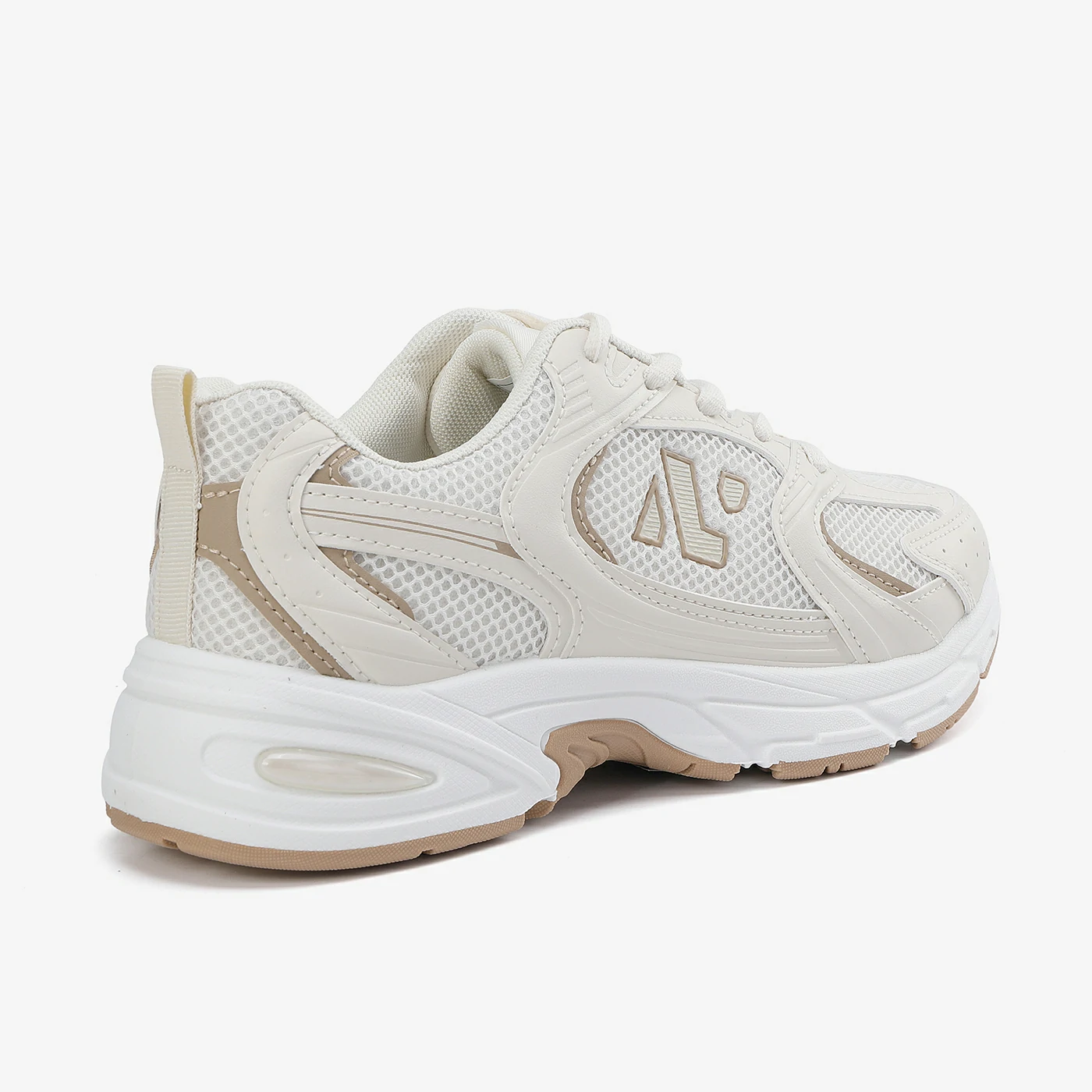 סניקרס/ספורט בז 38