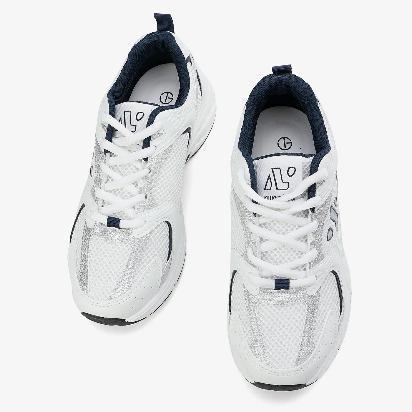 סניקרס/ספורט נייבי 37