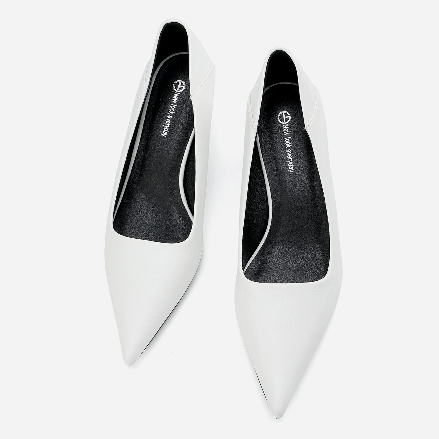 נעל עקב לבן 37