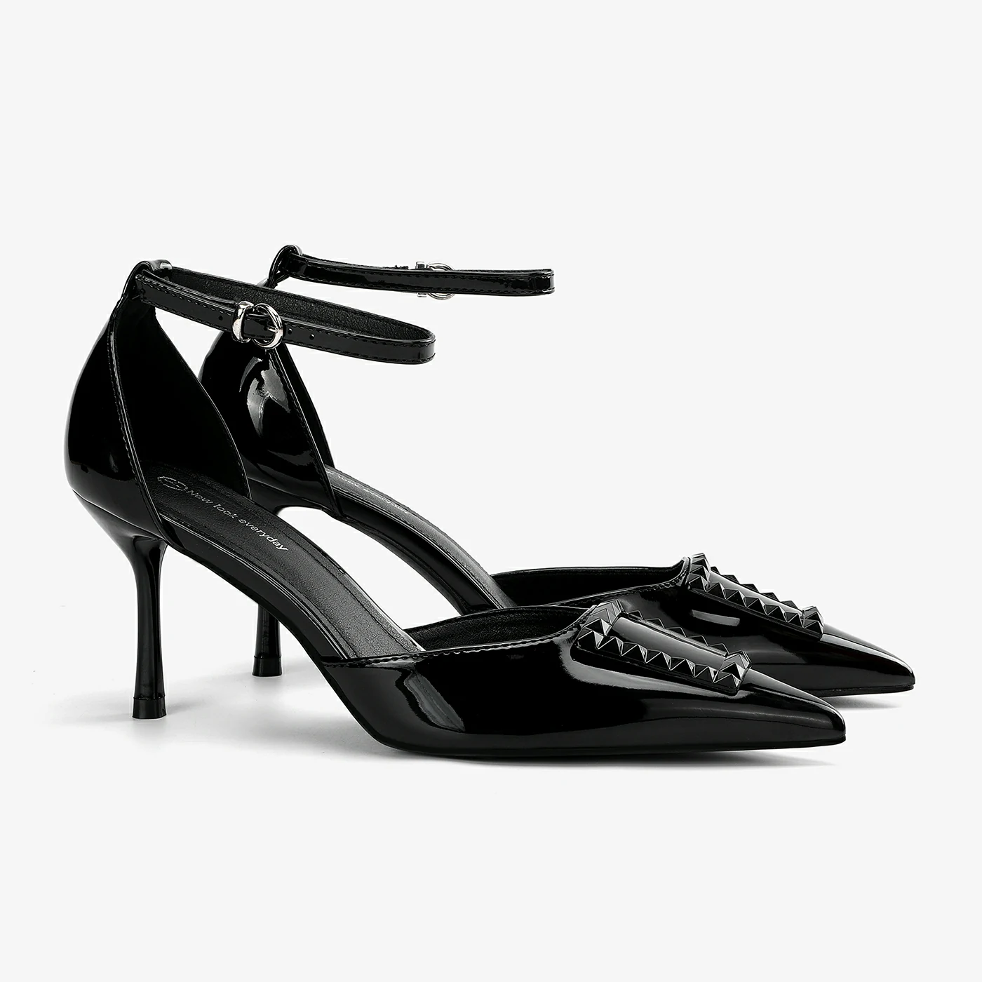 נעל עקב שחור 38