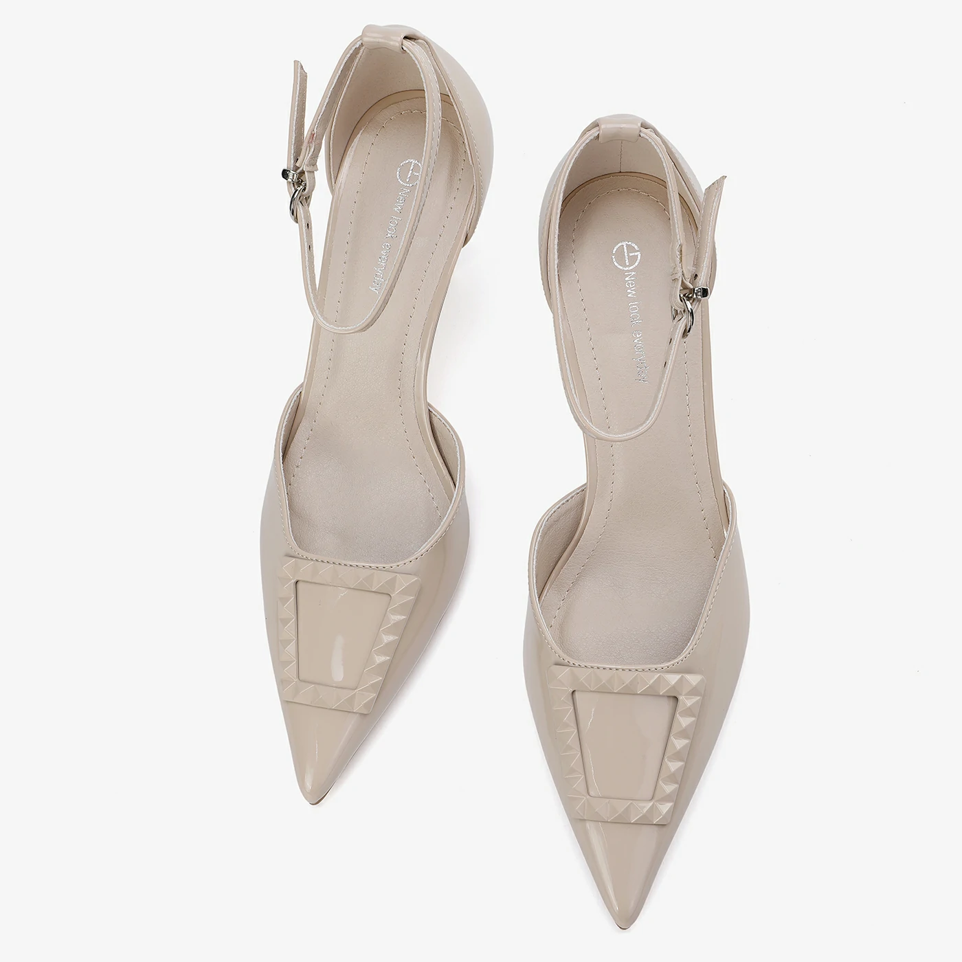 נעל עקב אופווייט 37