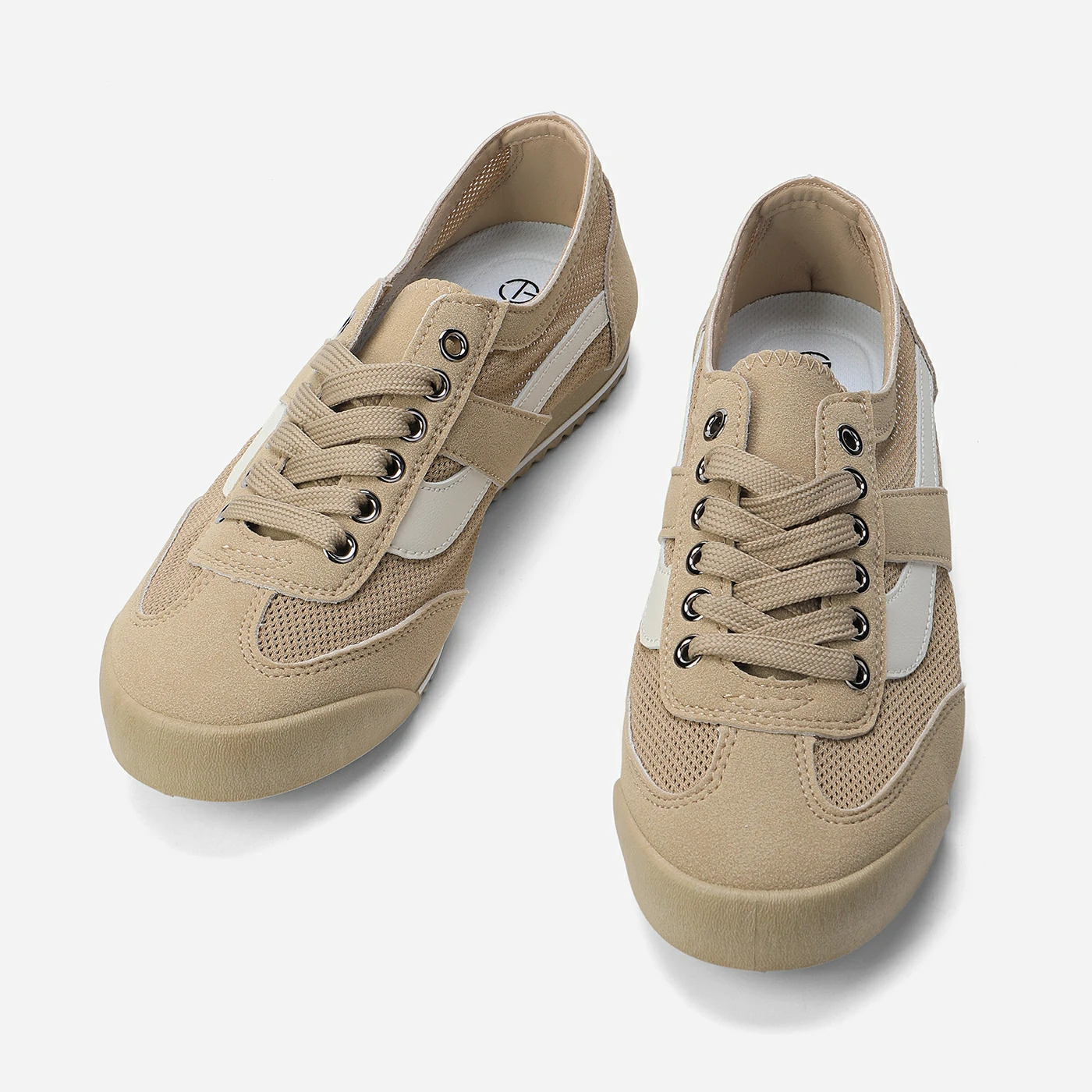 סניקרס/ספורט כאמל 37