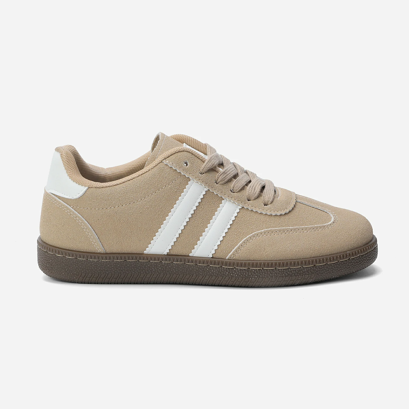 סניקרס/ספורט בז 38