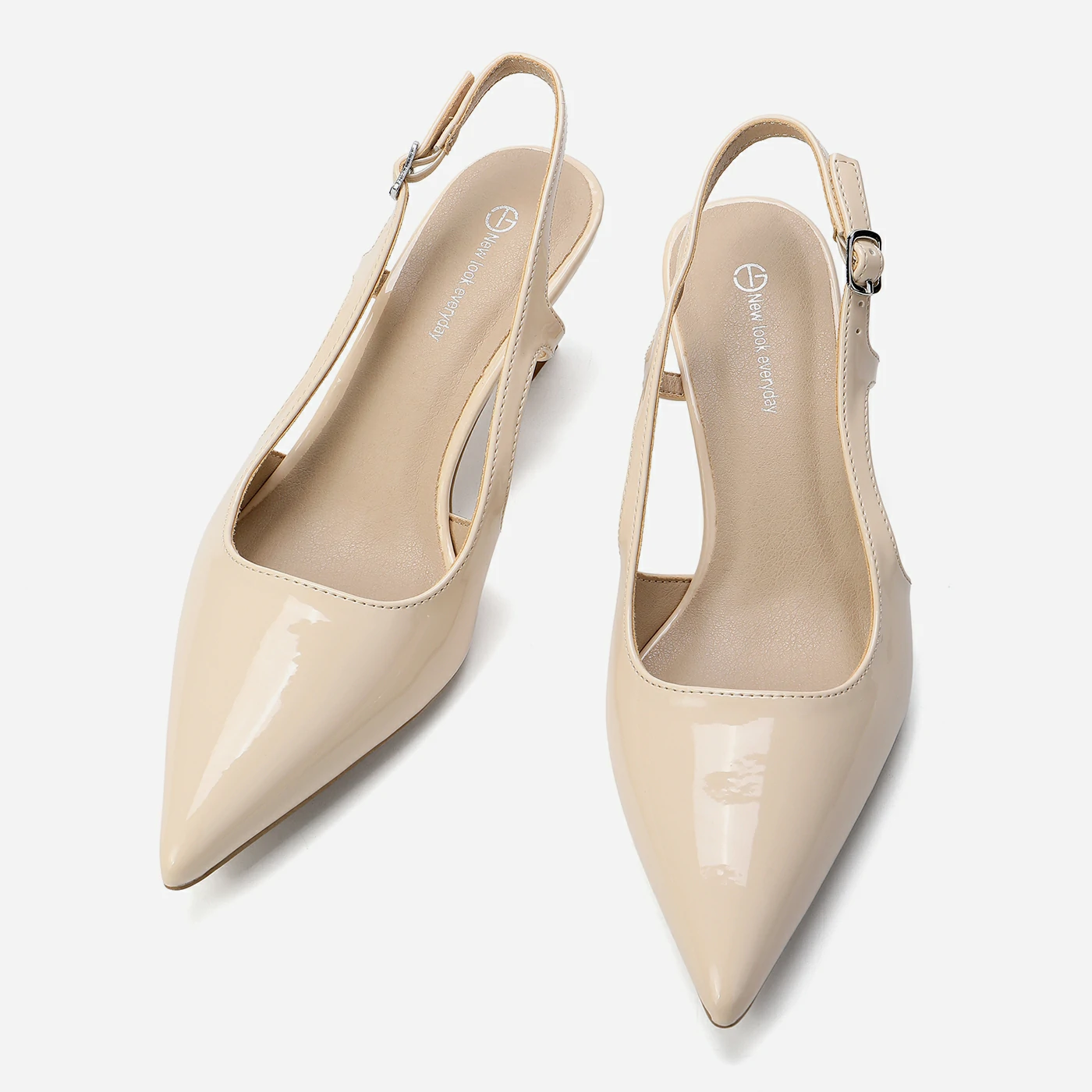 נעל עקב בז 39