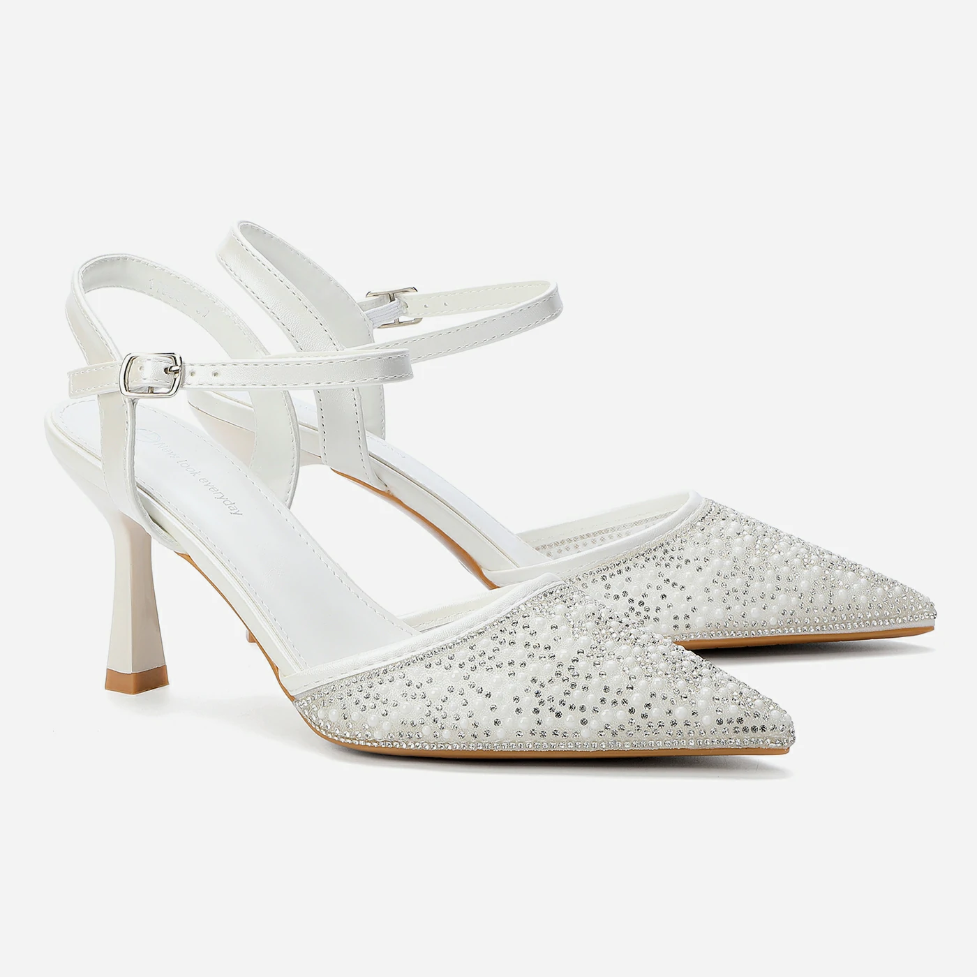 נעל עקב פנינה 40