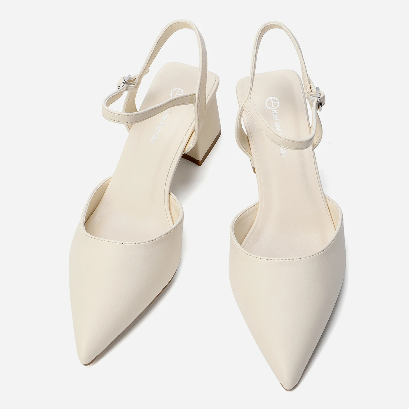 נעל עקב קרם 37