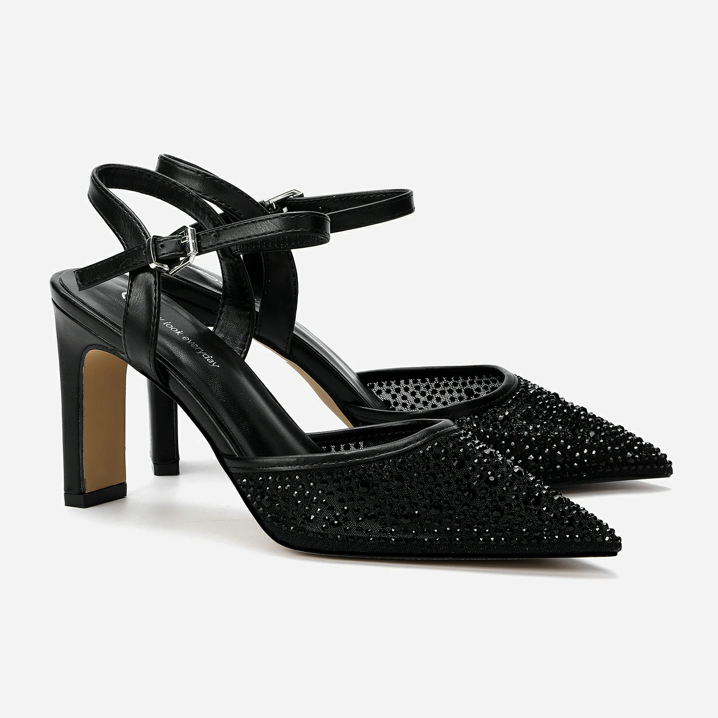 נעל עקב שחור 38