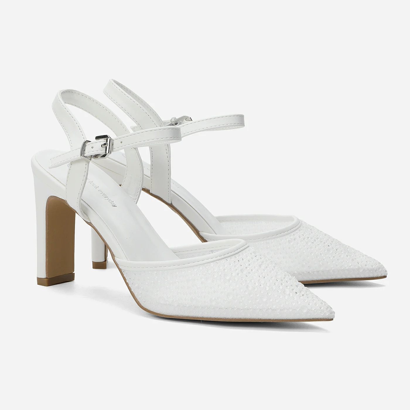 נעל עקב לבן 40