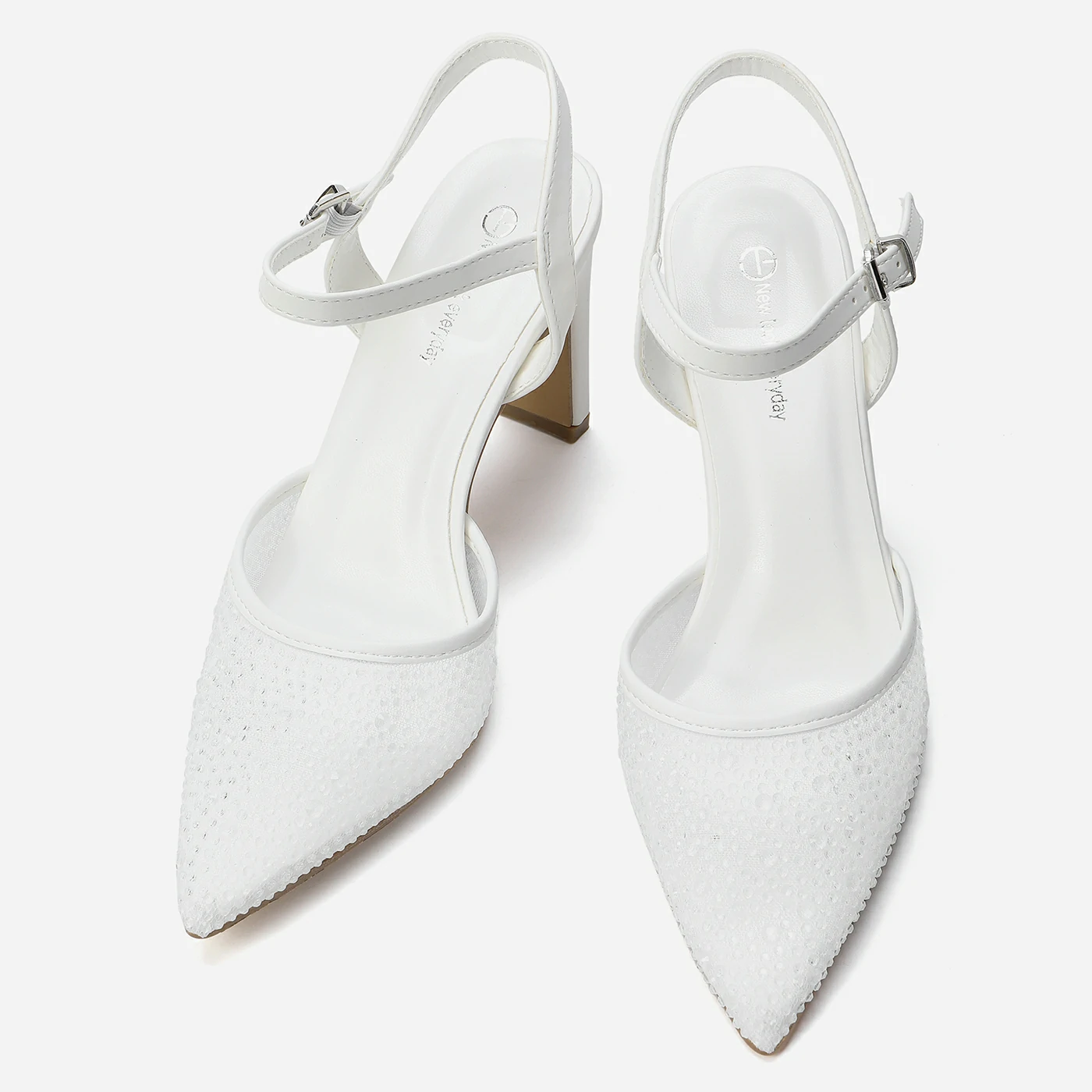 נעל עקב לבן 37