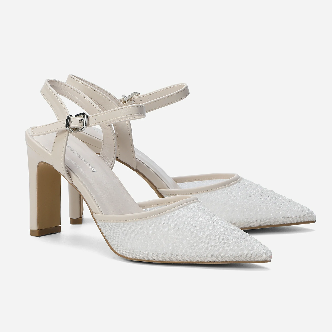 נעל עקב אופווייט 37