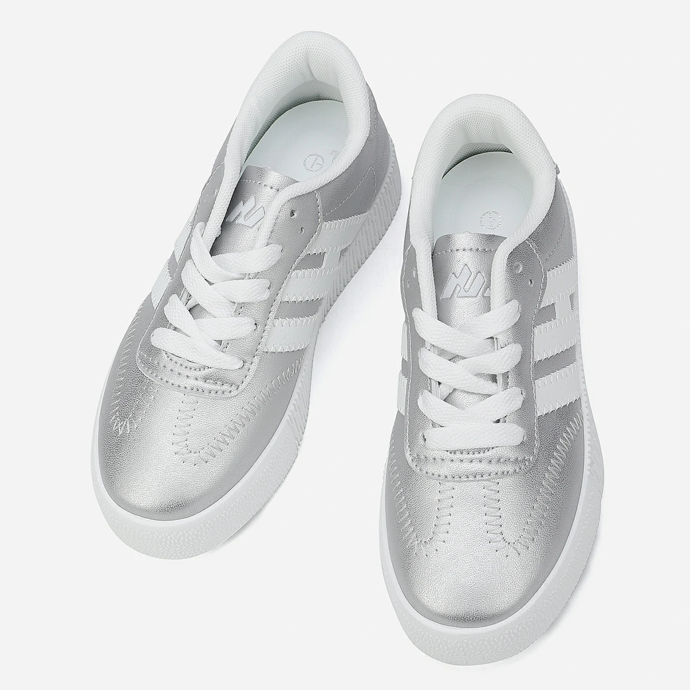 סניקרס/ספורט כסף 30