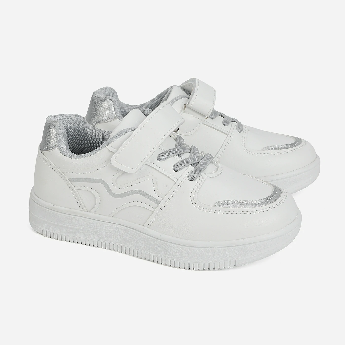 סניקרס/ספורט כסף 33