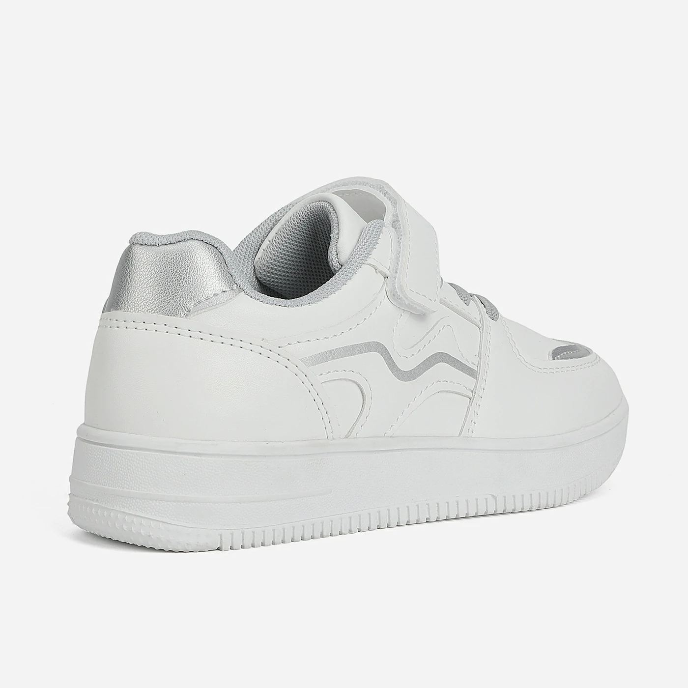 סניקרס/ספורט כסף 33