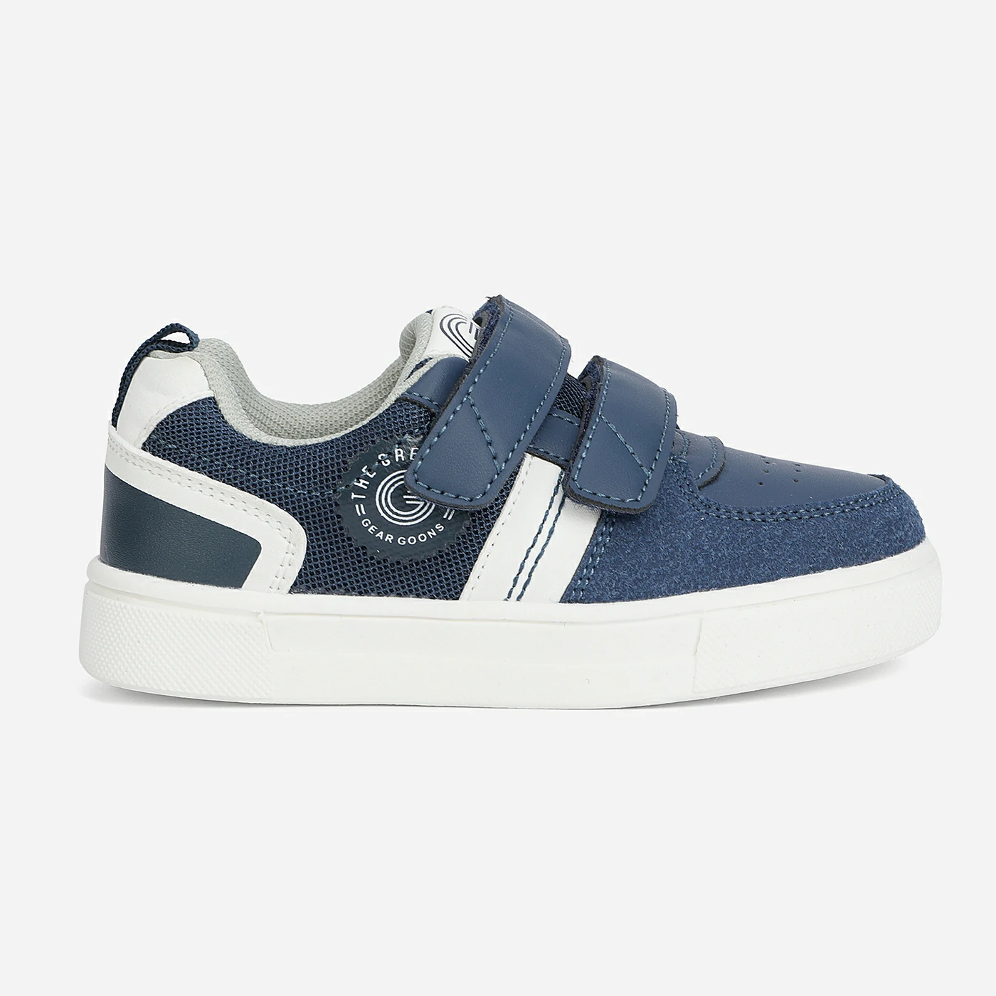 סניקרס/ספורט נייבי 28