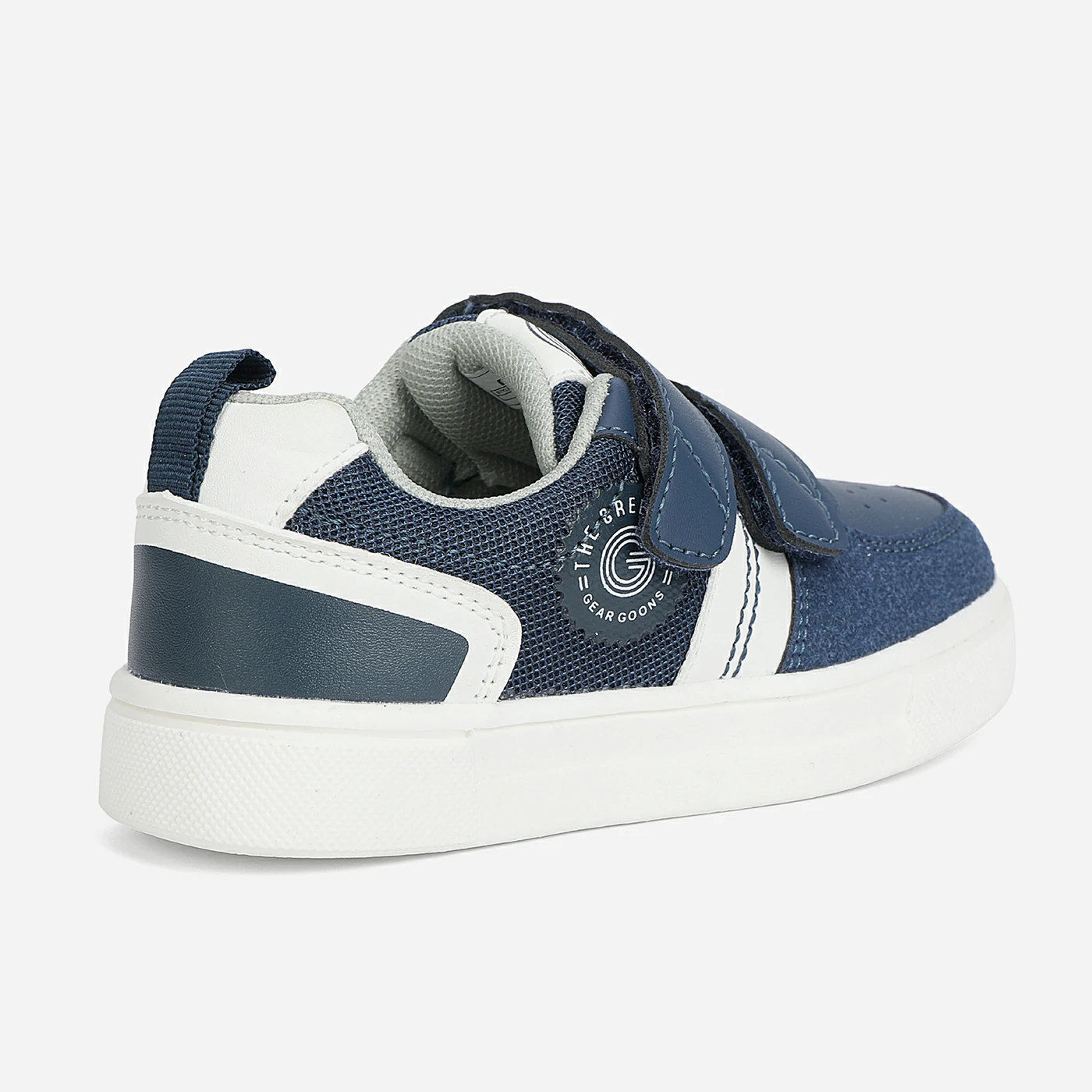 סניקרס/ספורט נייבי 28