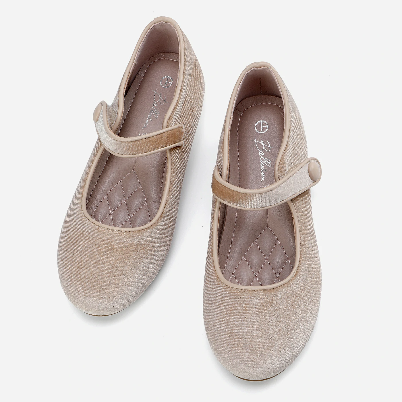 בלרינה בז 33