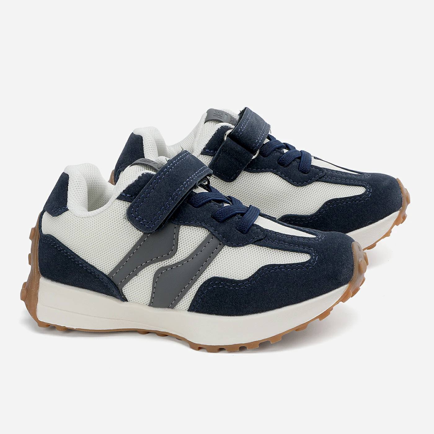 סניקרס/ספורט נייבי 25