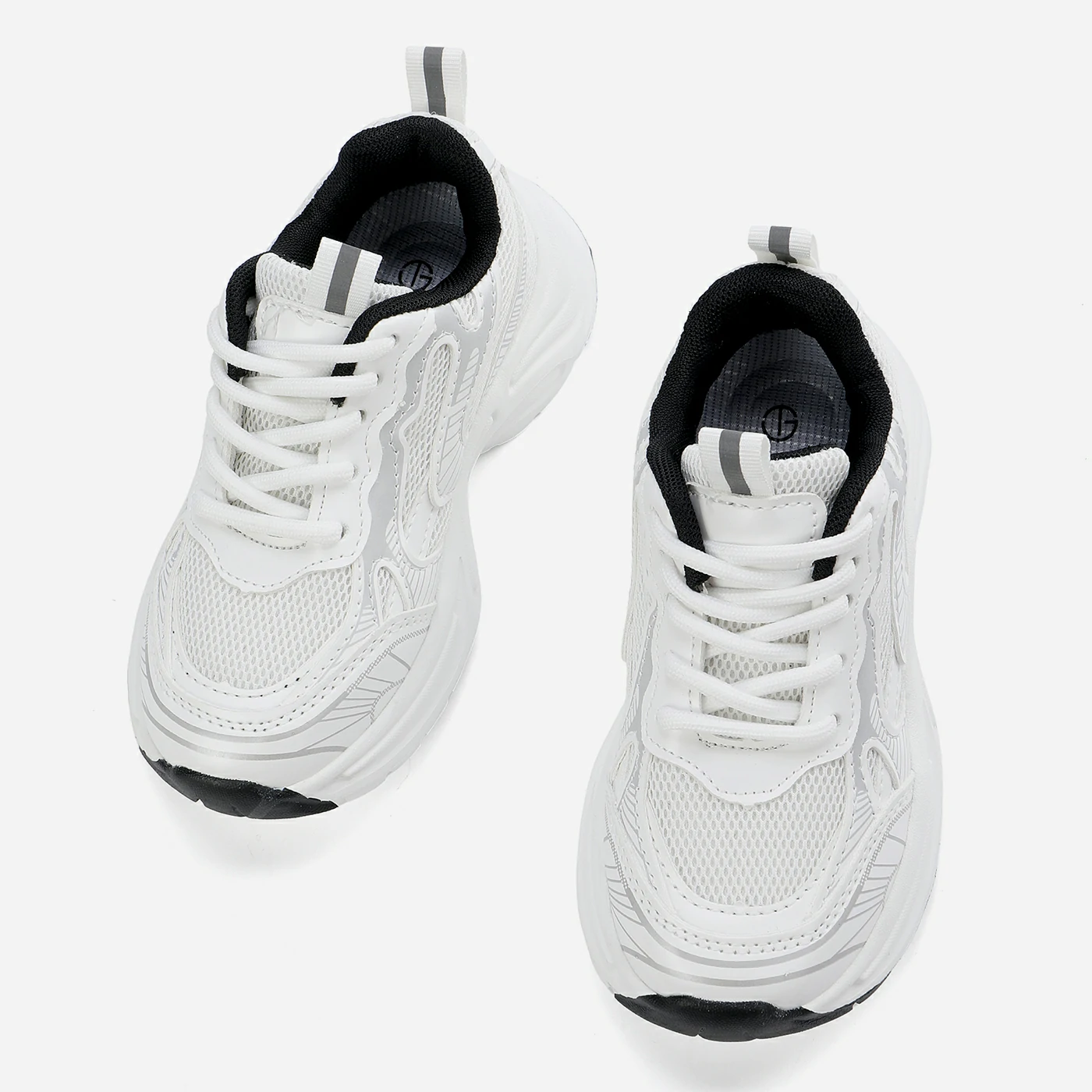 סניקרס/ספורט לבן 28