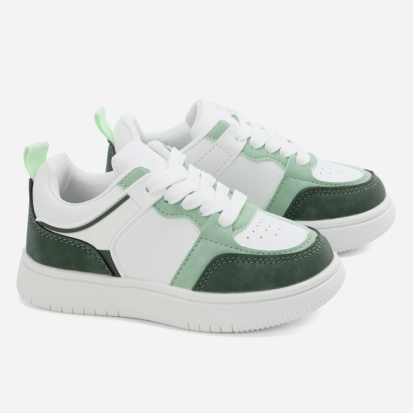 סניקרס/ספורט ירוק 24