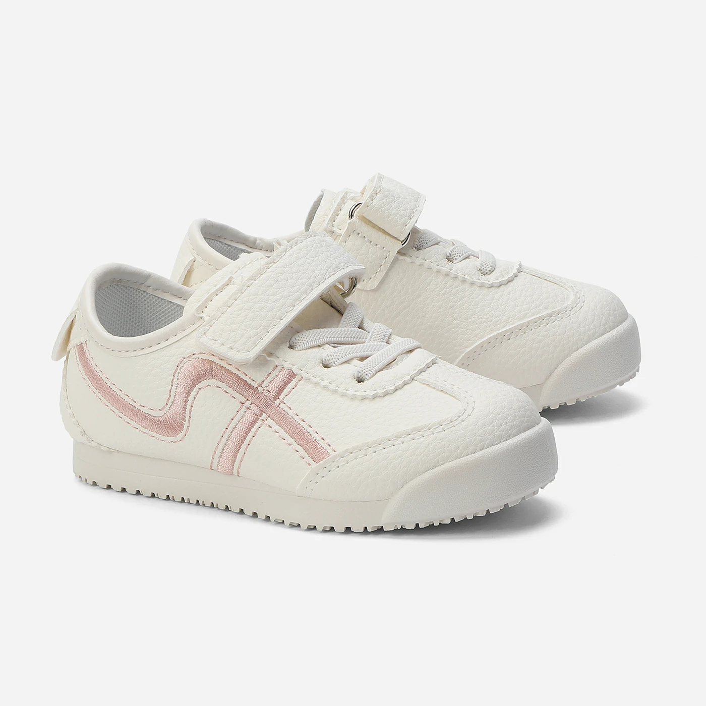 סניקרס/ספורט בז 28