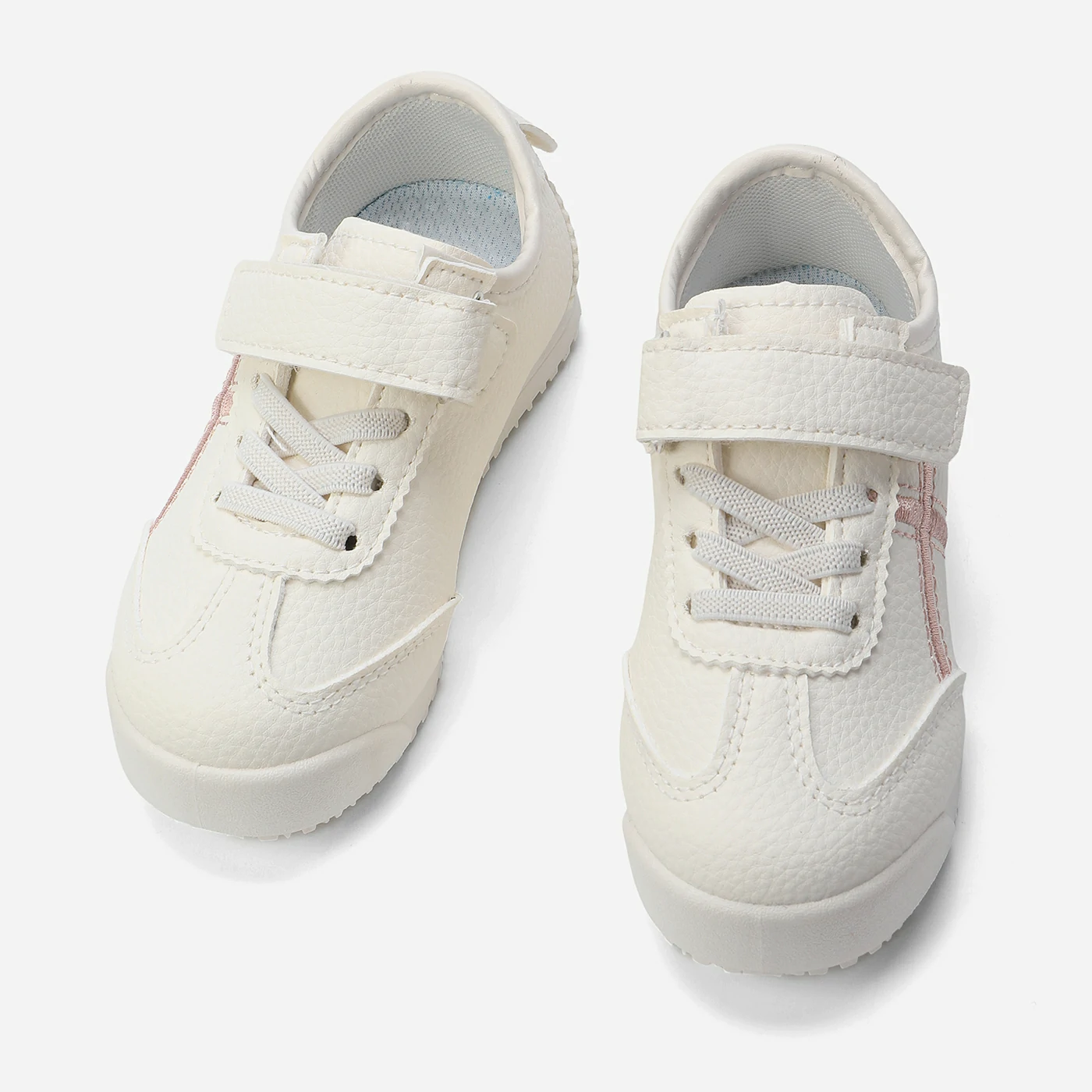 סניקרס/ספורט בז 26