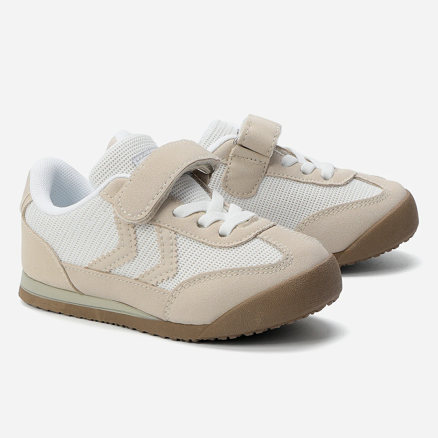 סניקרס/ספורט בז 29