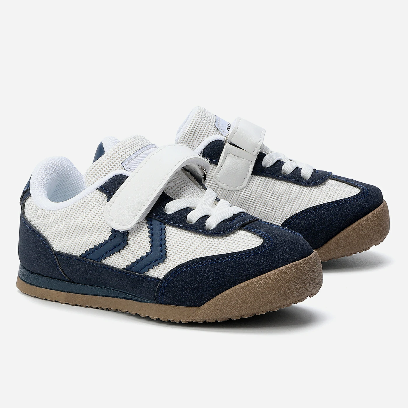 סניקרס/ספורט נייבי 29