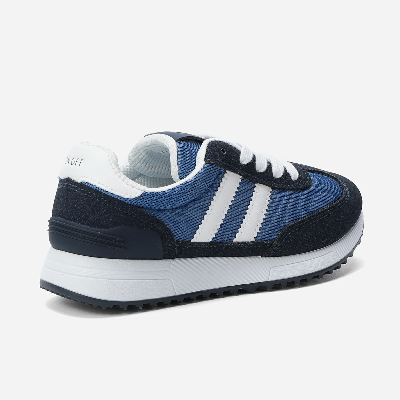 סניקרס/ספורט נייבי 37