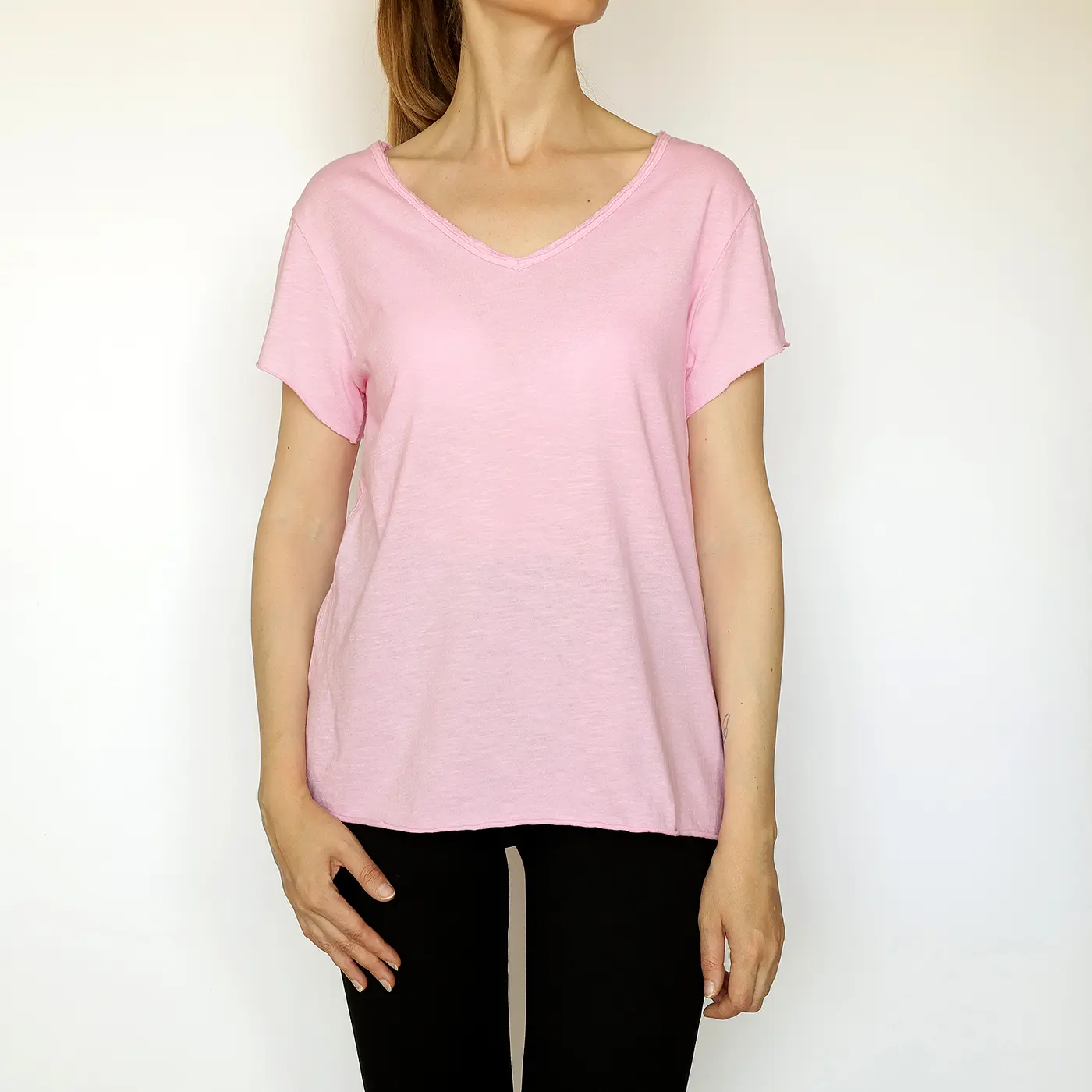 חולצות וגופיות ורוד 1