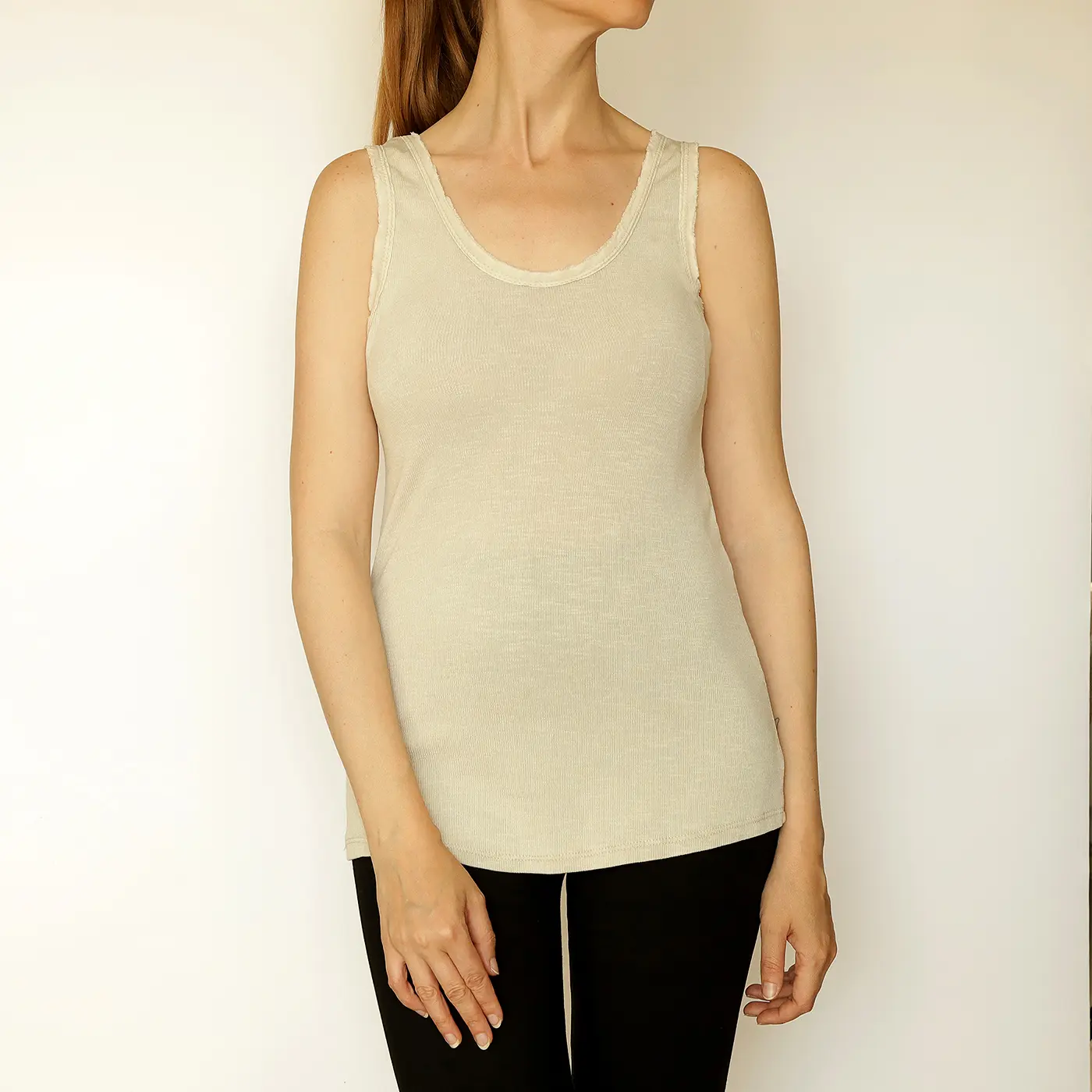 חולצות וגופיות אופווייט 2