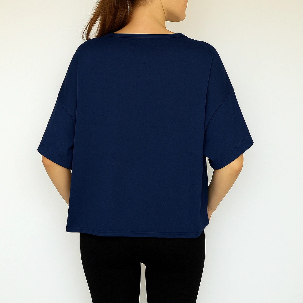 חולצות וגופיות נייבי 1