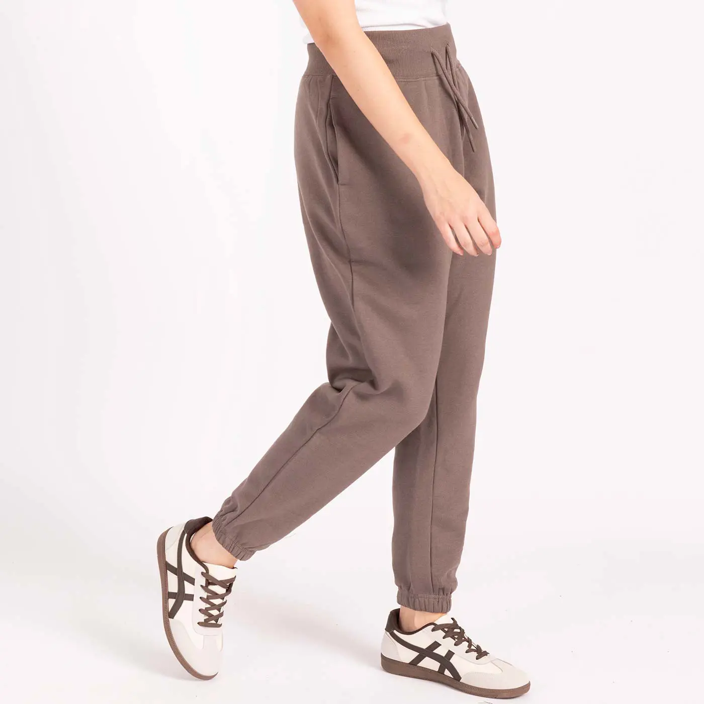 מכנסיים וחצאיות חום S