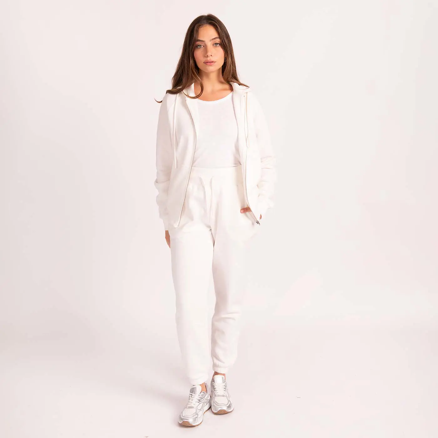 מכנסיים וחצאיות לבן M