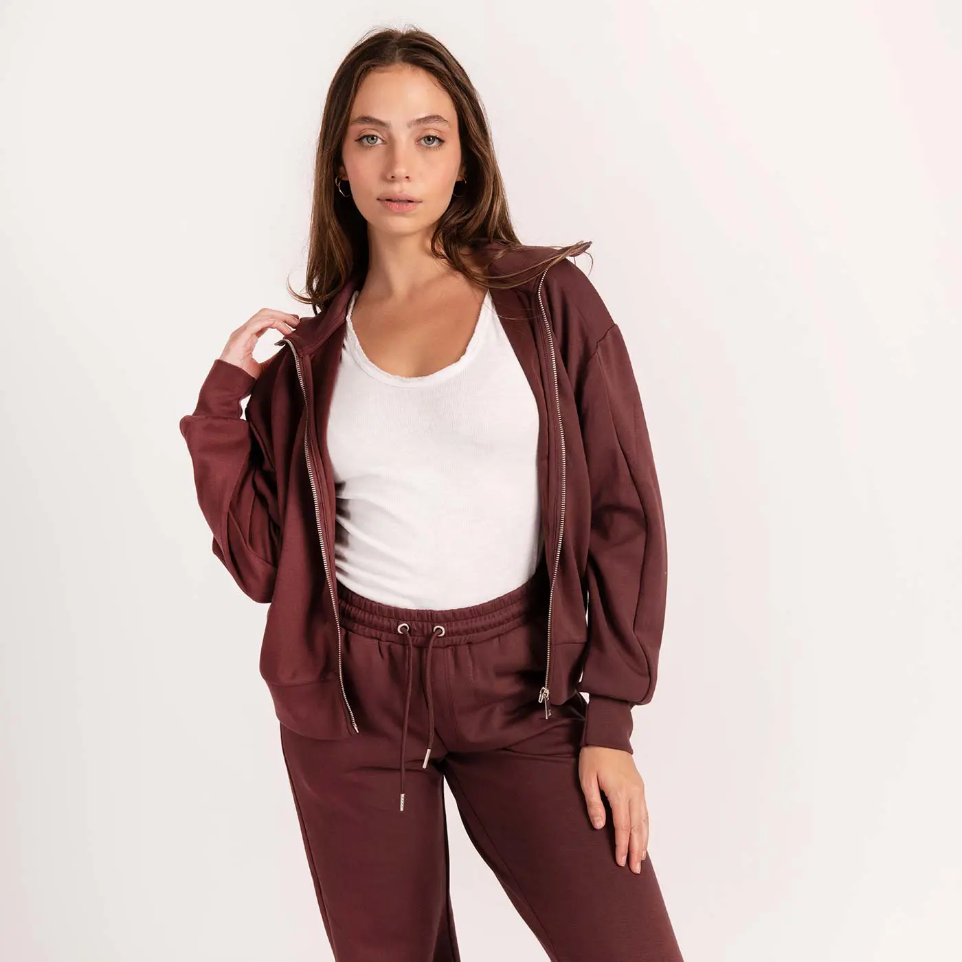 סווטשירטים וקפוצ'ונים בורדו L