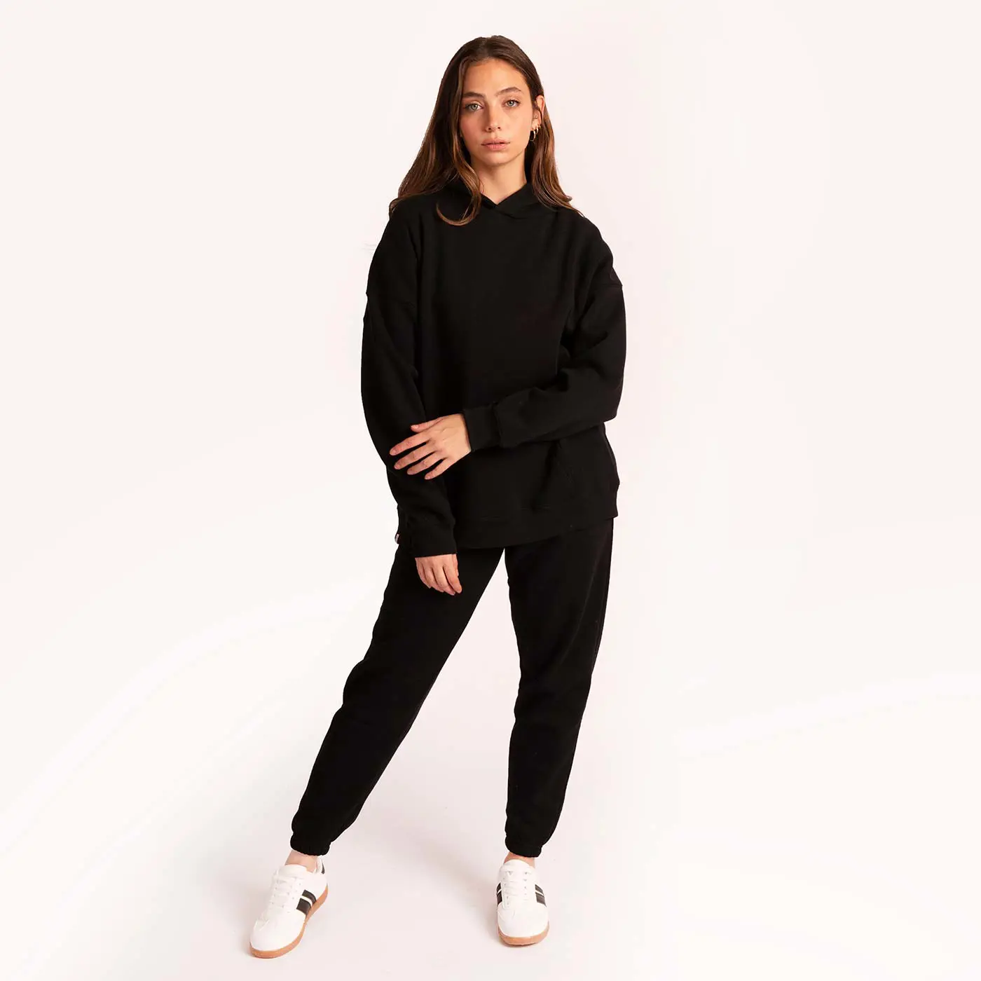 סווטשירטים וקפוצ'ונים שחור M