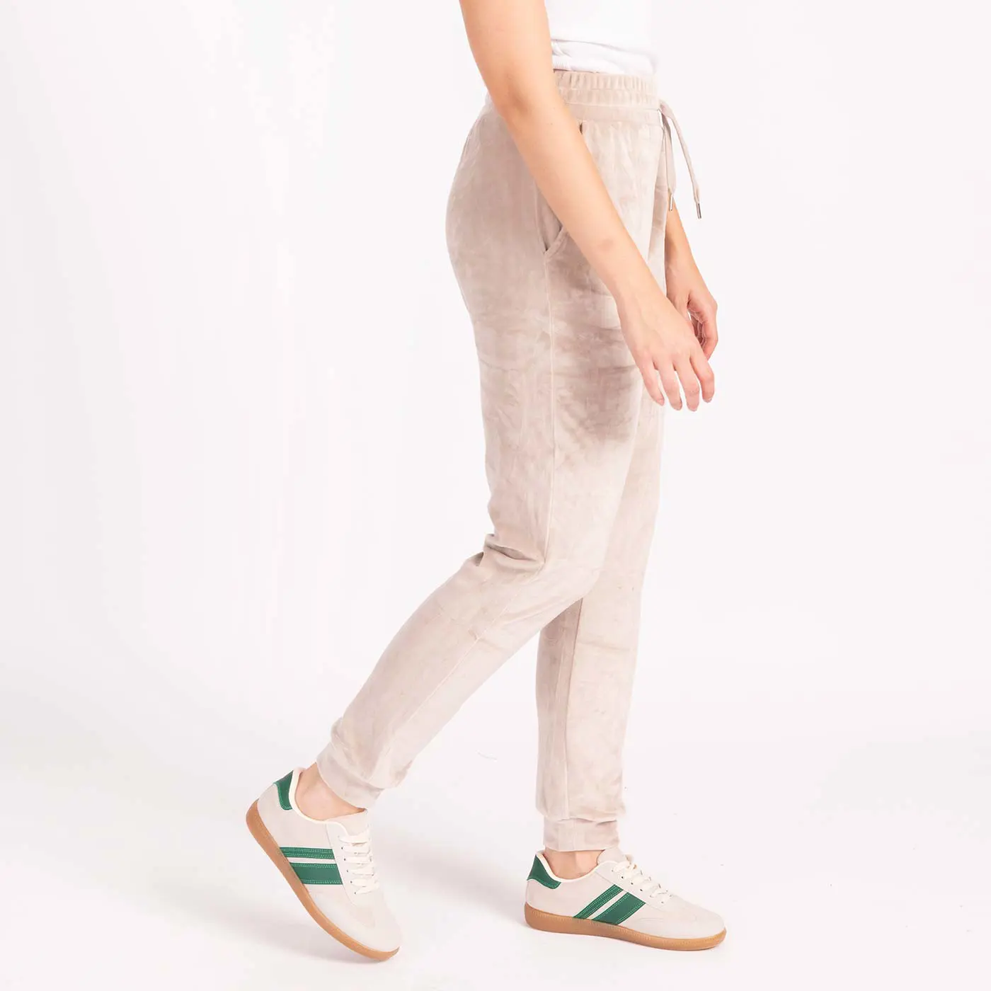 מכנסיים וחצאיות אופווייט L