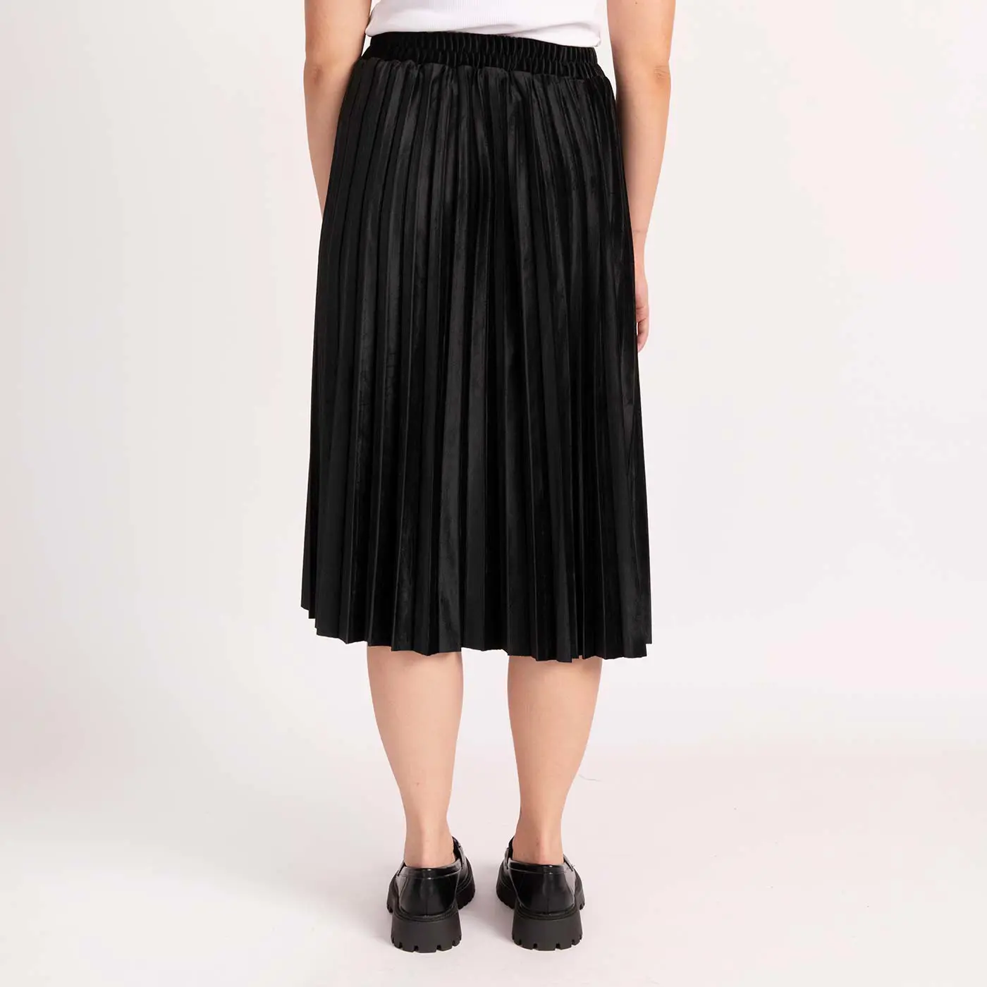 מכנסיים וחצאיות שחור XL