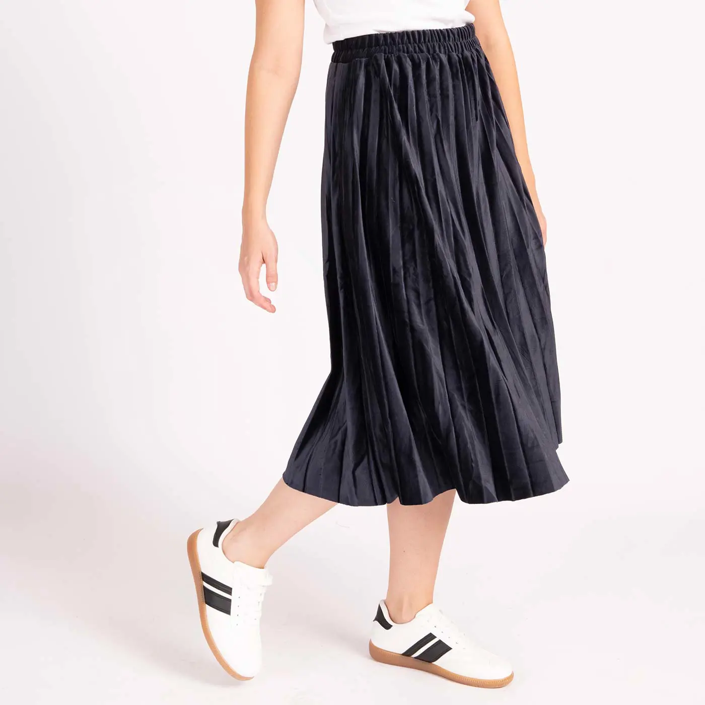 מכנסיים וחצאיות נייבי M