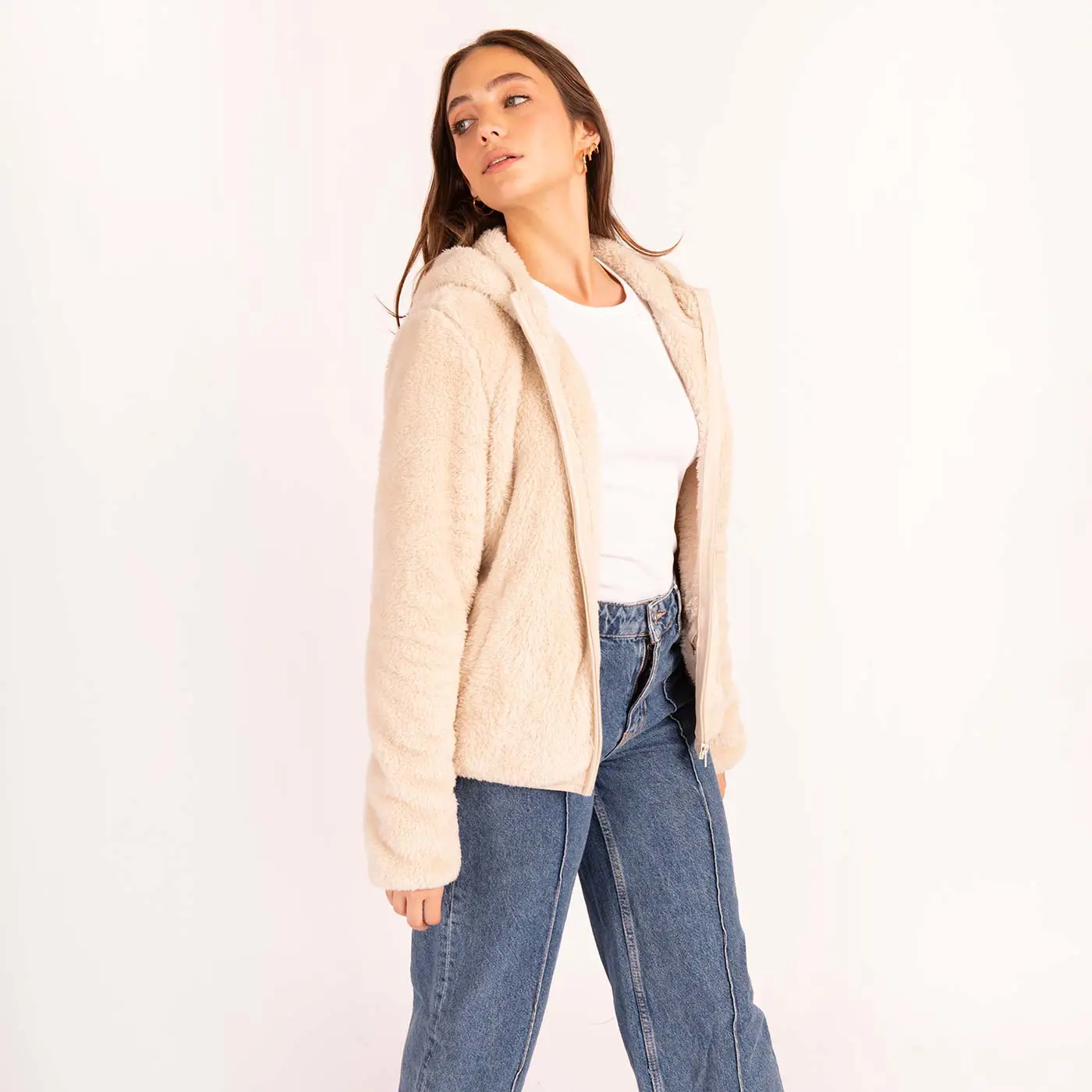 ג"קטים ומעילים אופווייט M