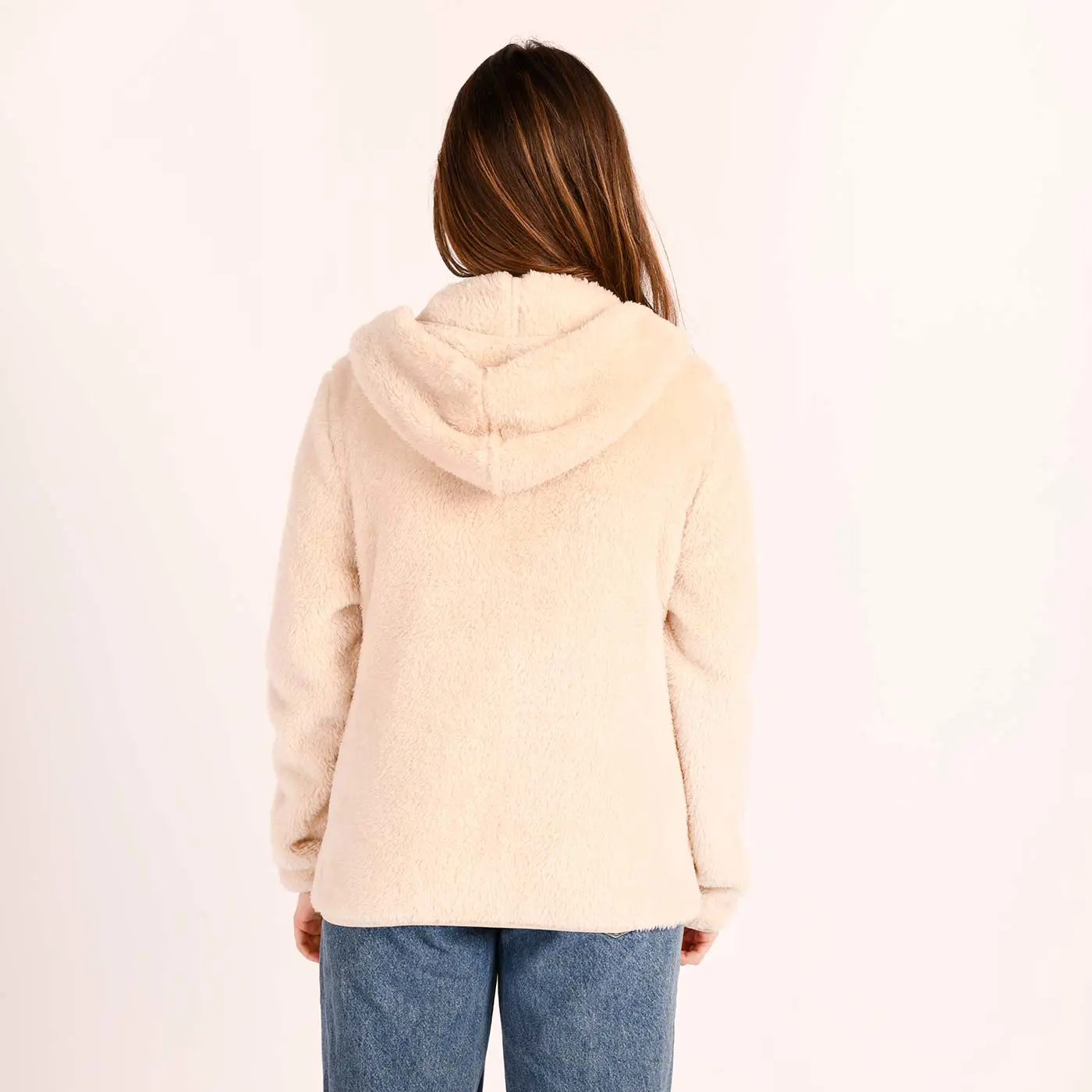 ג"קטים ומעילים אופווייט M