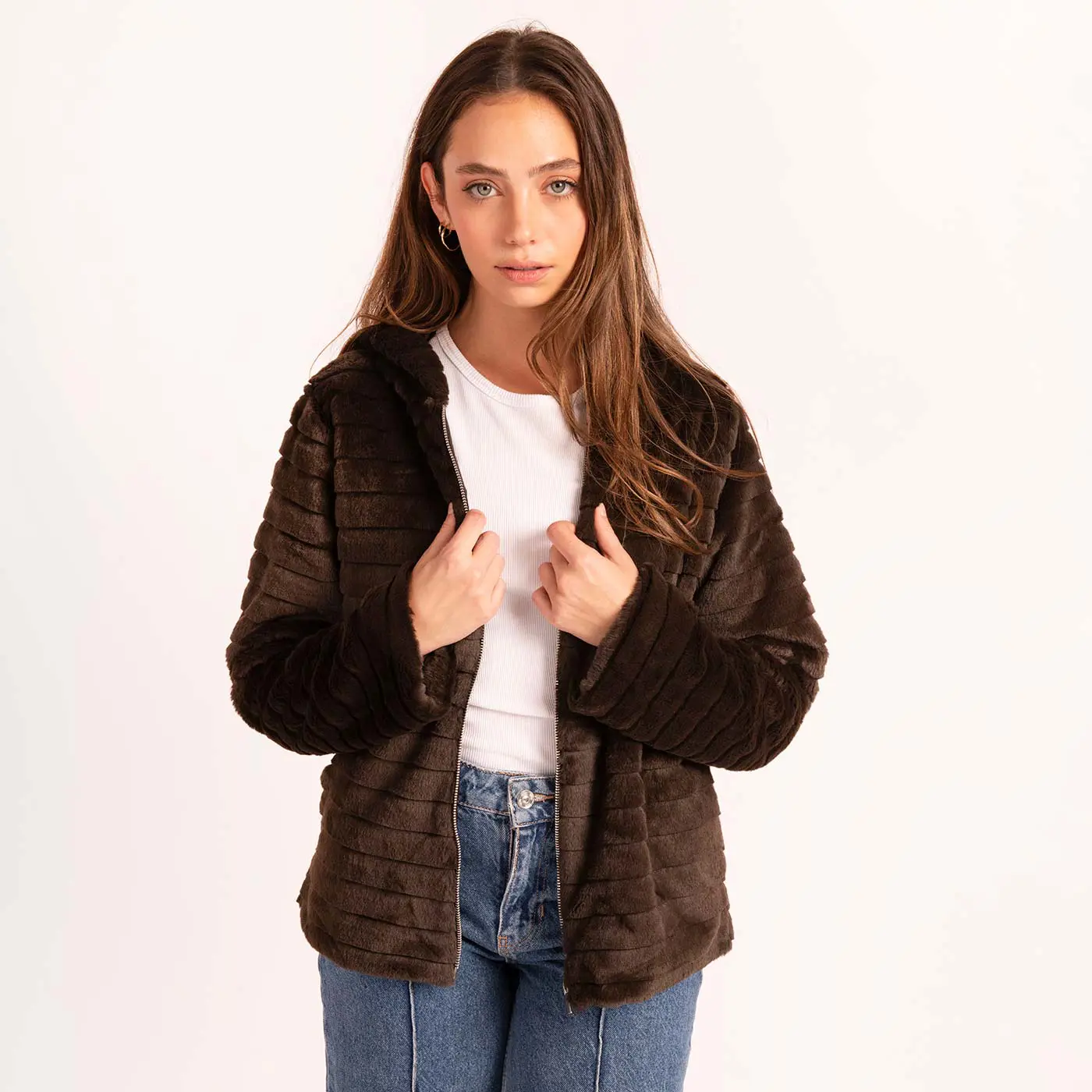 ג"קטים ומעילים חום L