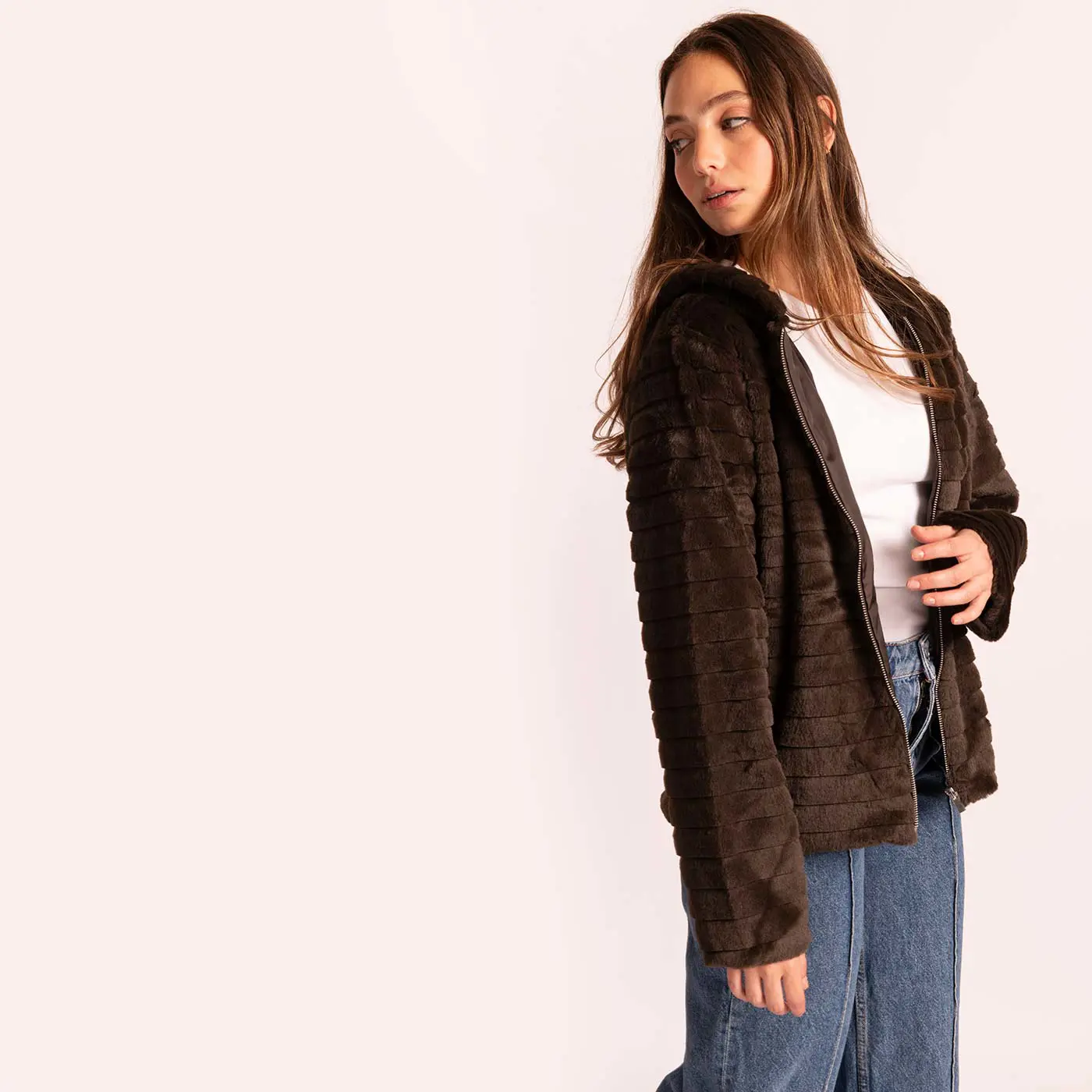 ג"קטים ומעילים חום L